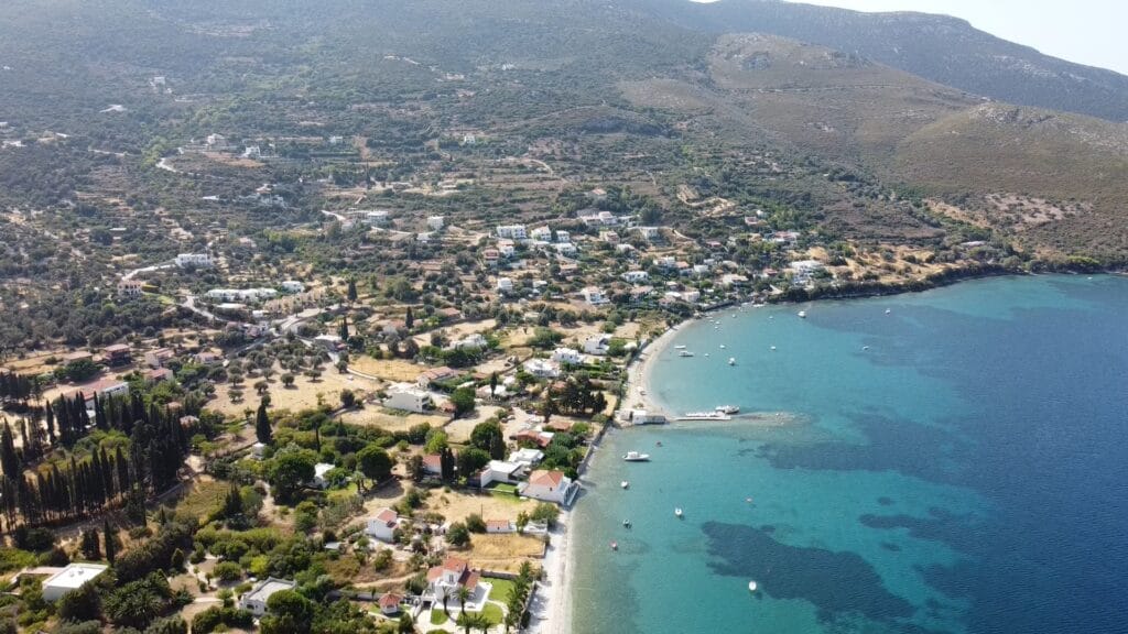 Νιμπορειό Εύβοιας: Η εξωτική παραλία
