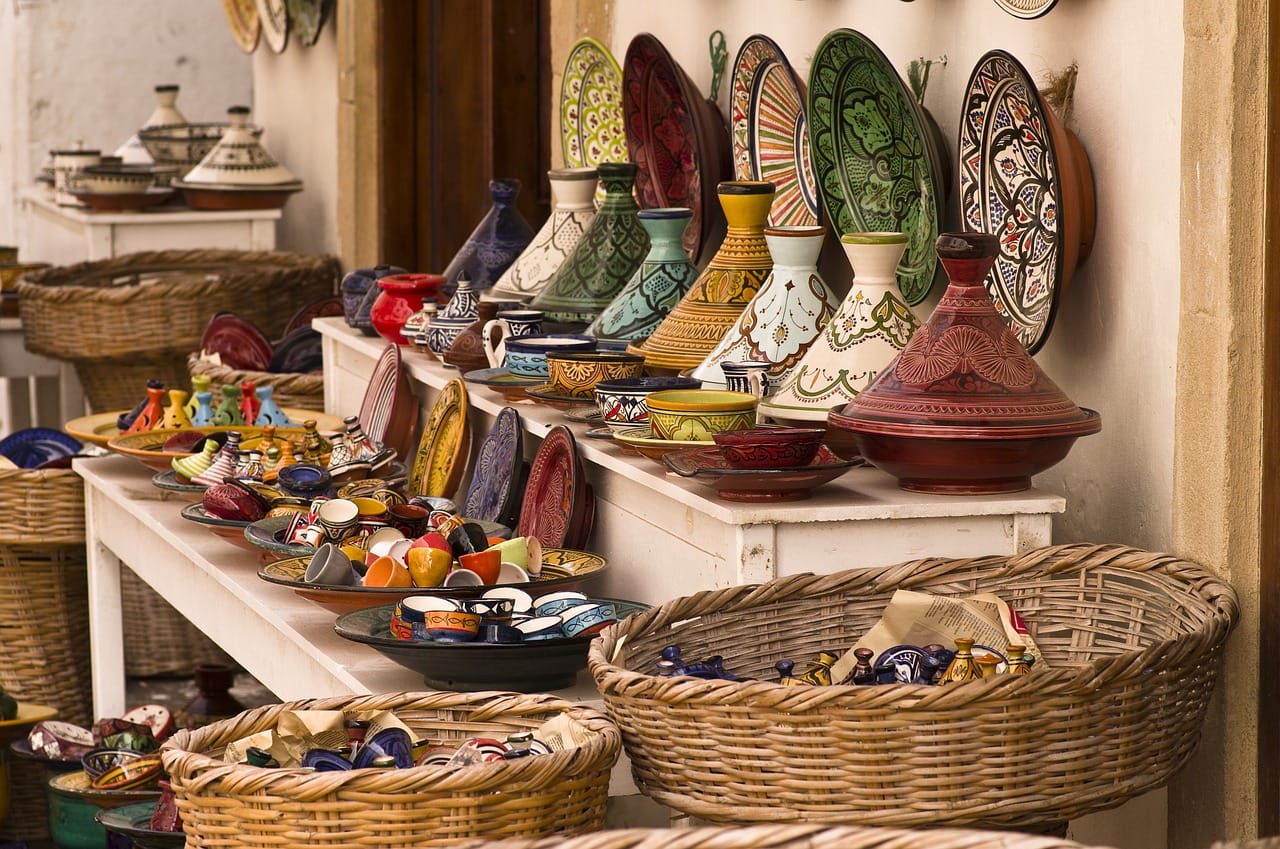 tajine, pottery, multicoloured
