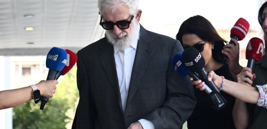 Φιλιππίδης σε Ρόλο Θύματος στη Δίκη για Απόπειρες Βιασμού