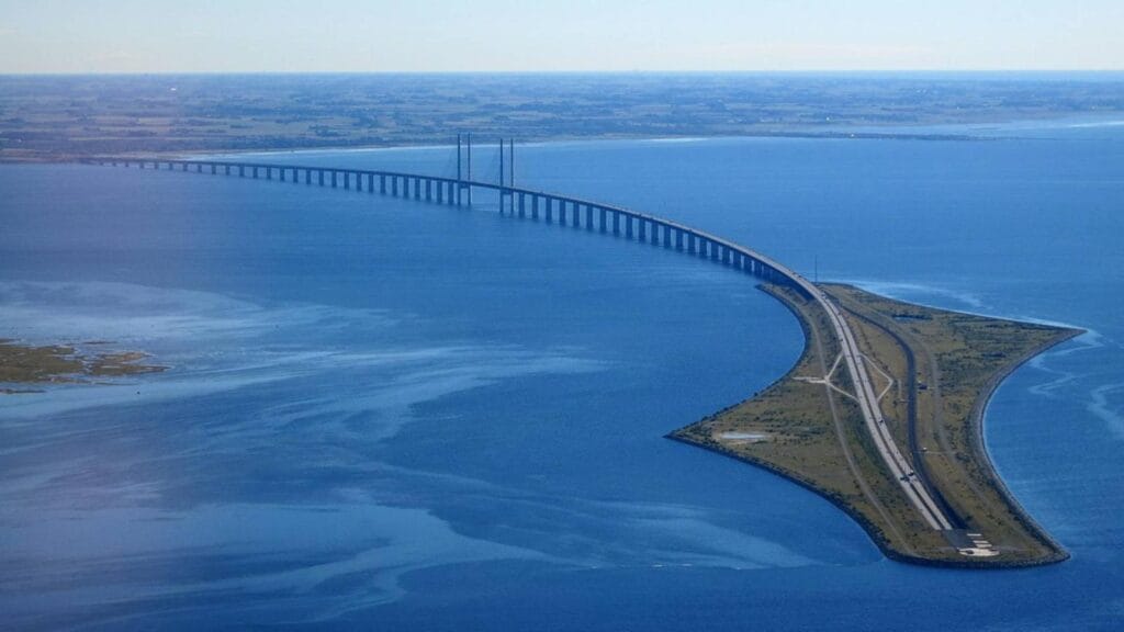 Το Θαύμα Øresund: Από Γέφυρα σε Τούνελ σε 12 Χλμ.