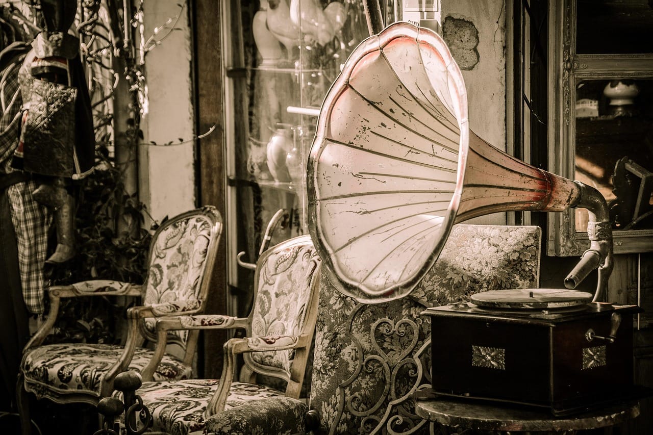 flea market, gramophone, music, speakers, melody, records, turntable, old, junk, nostalgia, vintage, retro, classic, music, music, music, music, music, vintage