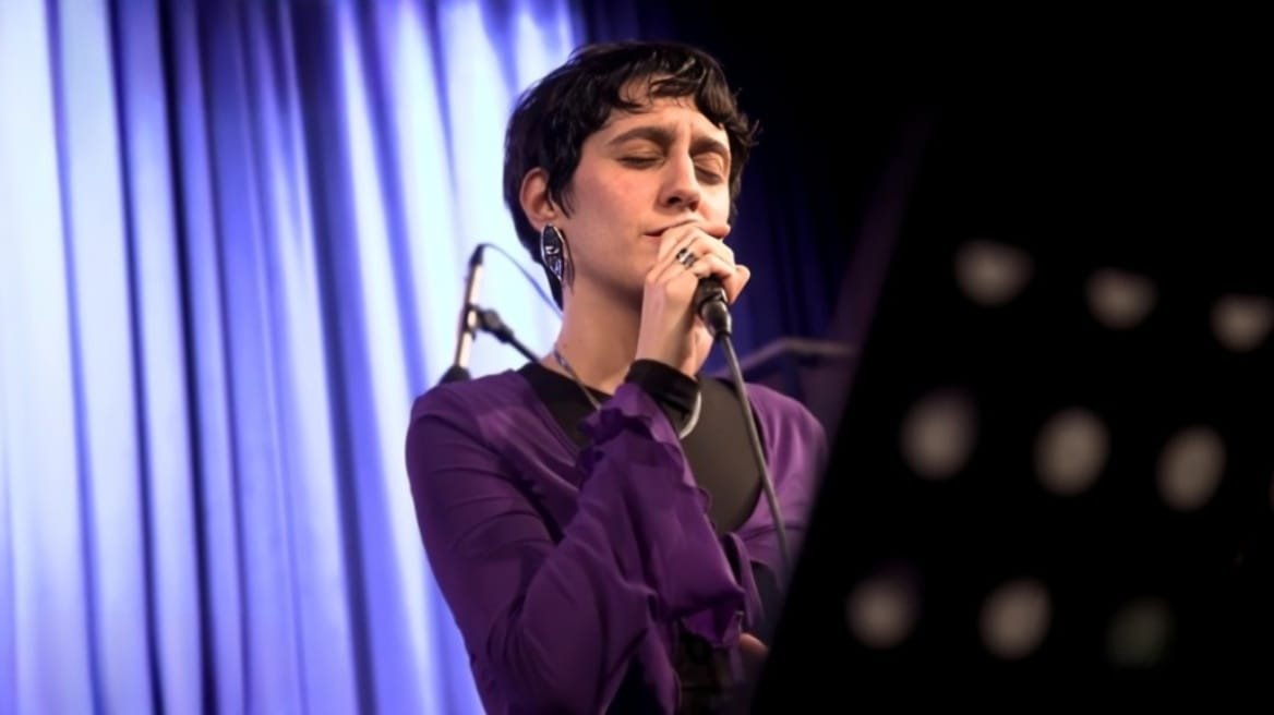 Το Βαλς των Ονείρων: Το viral τραγούδι της Μαριάνας Κατσιμίχα