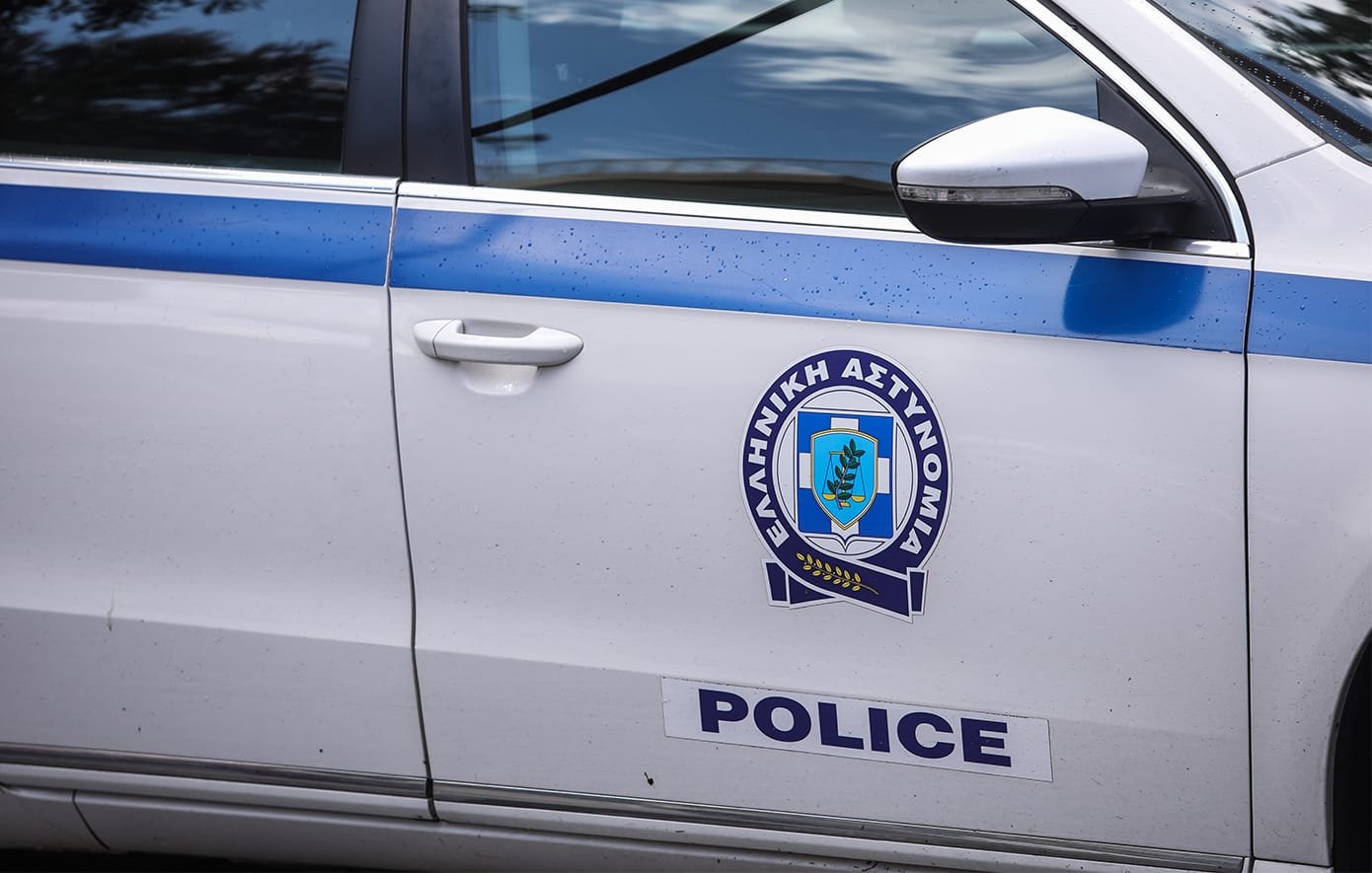 Ίλιον: Γρονθοκόπησε γυναίκα οδηγό μπροστά στο παιδί της