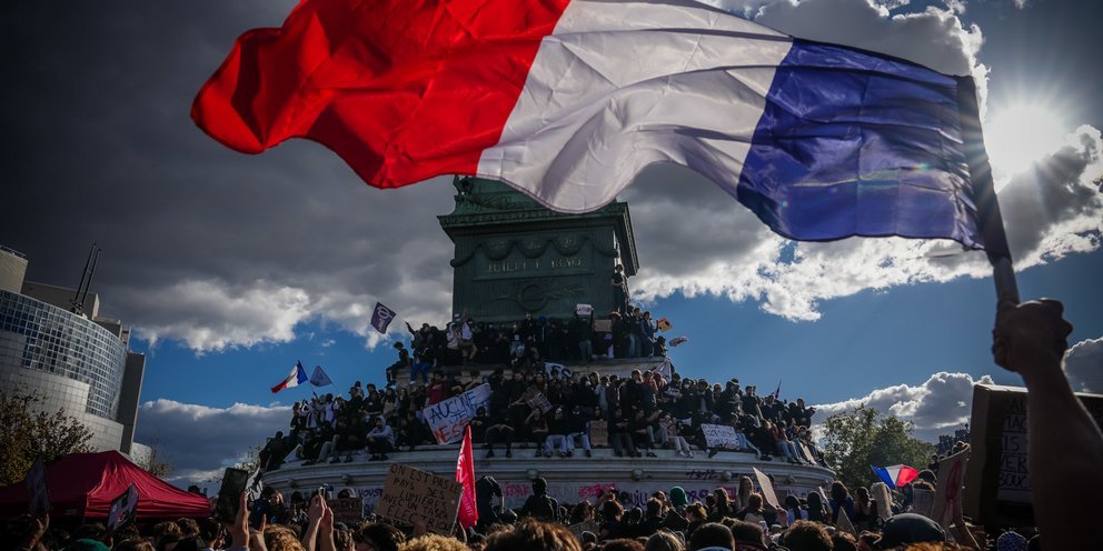 Μαθητική εξέγερση στη Γαλλία: Τι κρύβει η οργή